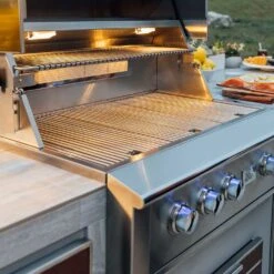 Alturi Grills 36-Inch 3-Burner Built-In Natural Gas Grill With Stainless Steel Burners And Rear Infrared Burner -Kitchen BBQ Sale Alturi Grills Lifestyle Image Cooking Surface