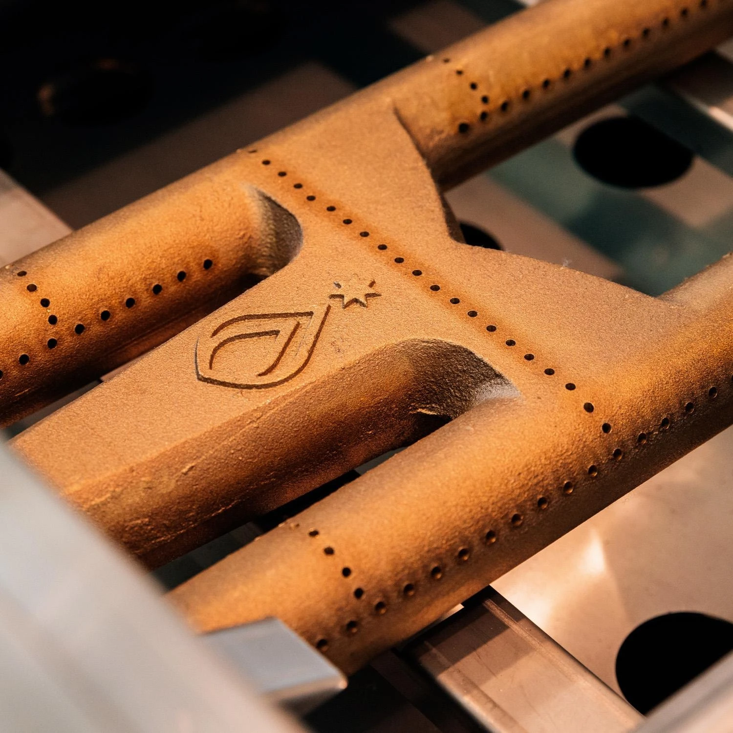 American Made Grills Estate 42-Inch 3-Burner Freestanding Natural Gas Grill 11 American Made Grills Estate 42-Inch 3-Burner Freestanding Natural Gas Grill - Image 9