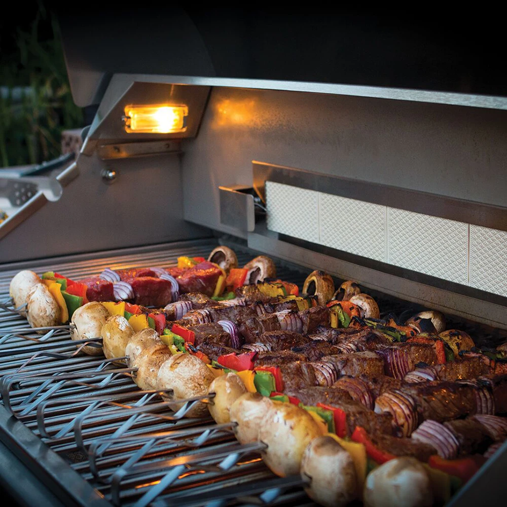 Bull BBQ Angus 30-Inch 4-Burner Built-In Natural Gas Grill With Rear Infrared Burner 6 Bull BBQ Angus 30-Inch 4-Burner Built-In Natural Gas Grill With Rear Infrared Burner - Image 4