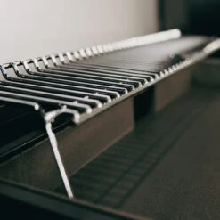 Halo Elite 3B 28-Inch 3-Burner Freestanding Propane Gas Commercial Style Flat Top Griddle With Hood -Kitchen BBQ Sale Halo Elite 3B 28 Inch 3 Burner Freestanding Propane Gas Commercial Style Flat Top Griddle with Hood RackDetail