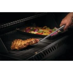 Napoleon PRO Stainless Steel 3-Piece BBQ Toolset -Kitchen BBQ Sale Low Res JPG 70034 spatula in use working