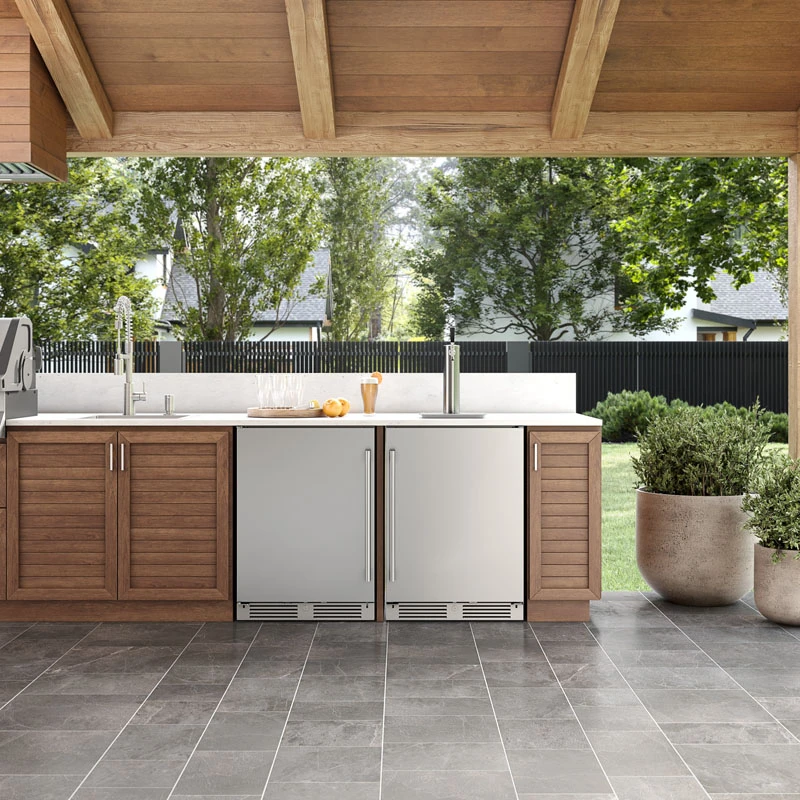 Zephyr Presrv 24-Inch 6 Cu. Ft. Reversible-Hinged Outdoor Rated Double Tap Kegerator With Locking Door 12 Zephyr Presrv 24-Inch 6 Cu. Ft. Reversible-Hinged Outdoor Rated Double Tap Kegerator With Locking Door - Image 10