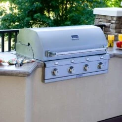 Saber Grills Stainless 670 40-Inch 4-Burner Built-In Infrared Natural Gas Grill -Kitchen BBQ Sale Saber Grills Stainless 670 4 Burner Built In Gas Grill R67SB0317 Lifestyle