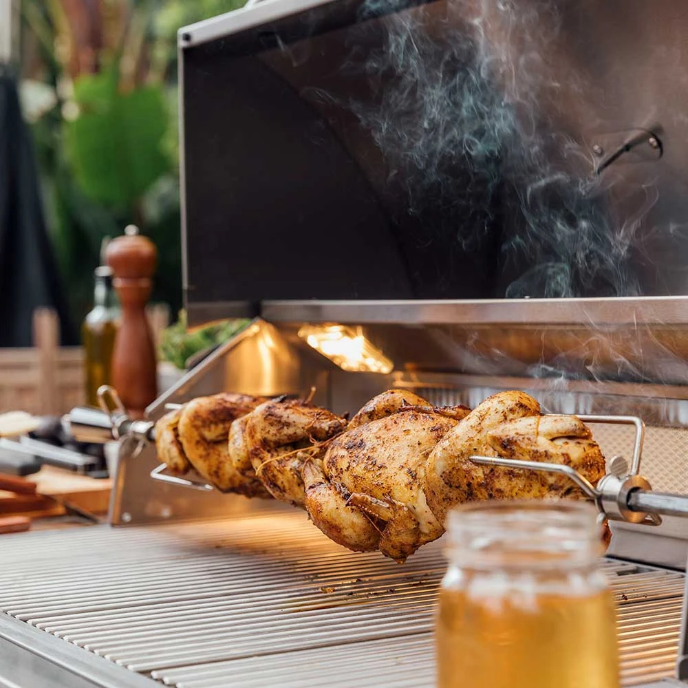 Summerset Grills Sizzler Pro 32-Inch 4-Burner Built-In Natural Gas Grill With Rear Infrared Burner 8 Summerset Grills Sizzler Pro 32-Inch 4-Burner Built-In Natural Gas Grill With Rear Infrared Burner - Image 6