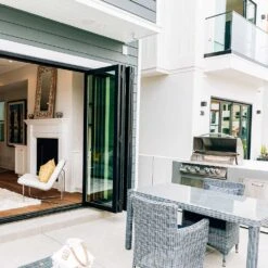 Summerset Grills Sizzler 26-Inch 3-Burner Built-In Natural Gas Grill -Kitchen BBQ Sale Summerset Grills Sizzler Series Gas Grill with Rear Infrared Burner Lifestyle House 2