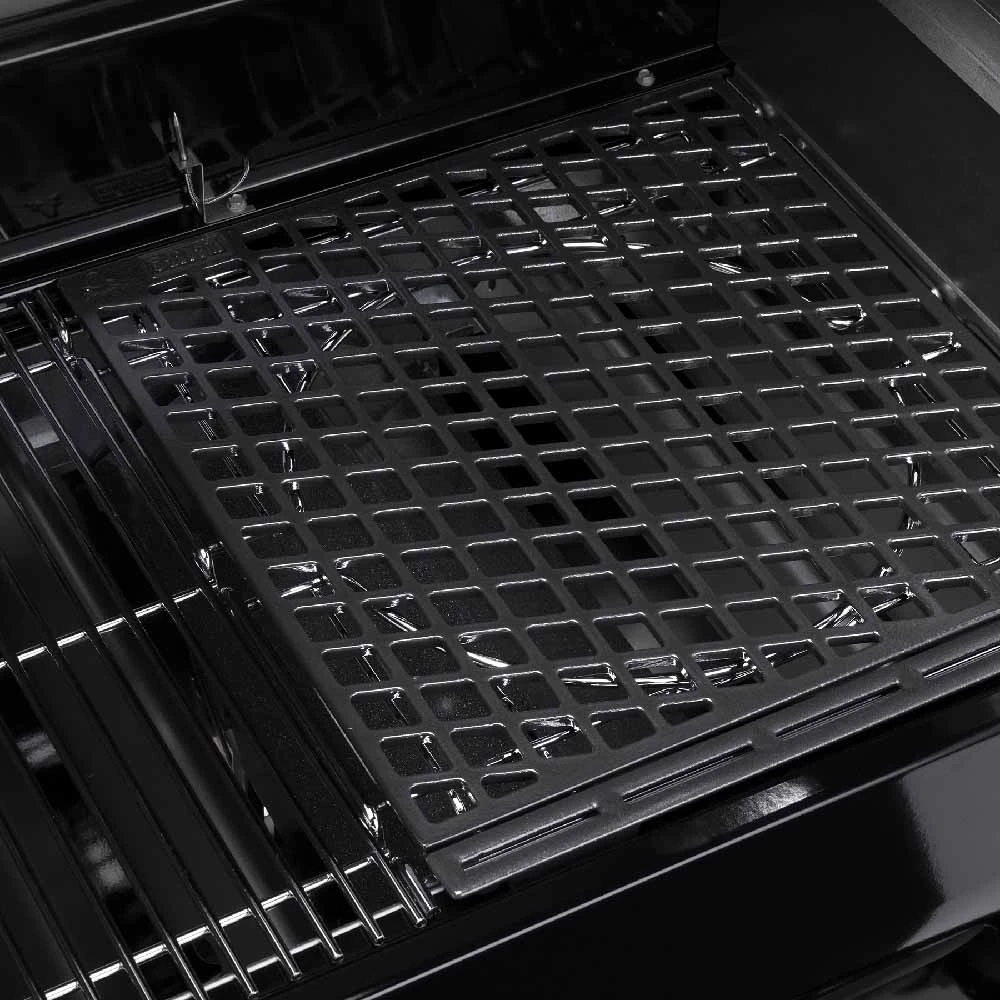 Weber Grills SmokeFire Sear+ ELX4 24-Inch Wi-Fi Enabled Wood Fired Pellet Grill - Black 8 Weber Grills SmokeFire Sear+ ELX4 24-Inch Wi-Fi Enabled Wood Fired Pellet Grill - Black - Image 6