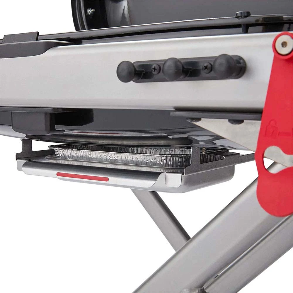 Weber Grills Traveler Portable Propane Gas Grill - Bright Red 9 Weber Grills Traveler Portable Propane Gas Grill - Bright Red - Image 7